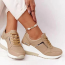 Sophia - Moderigtige kilehælssneakers med en sporty kant