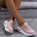 Stella - Fleksible sneakers med åndbar overdel og strimmeldesign