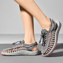 StepNest - Åben tå sandal med slip on og justerbart design