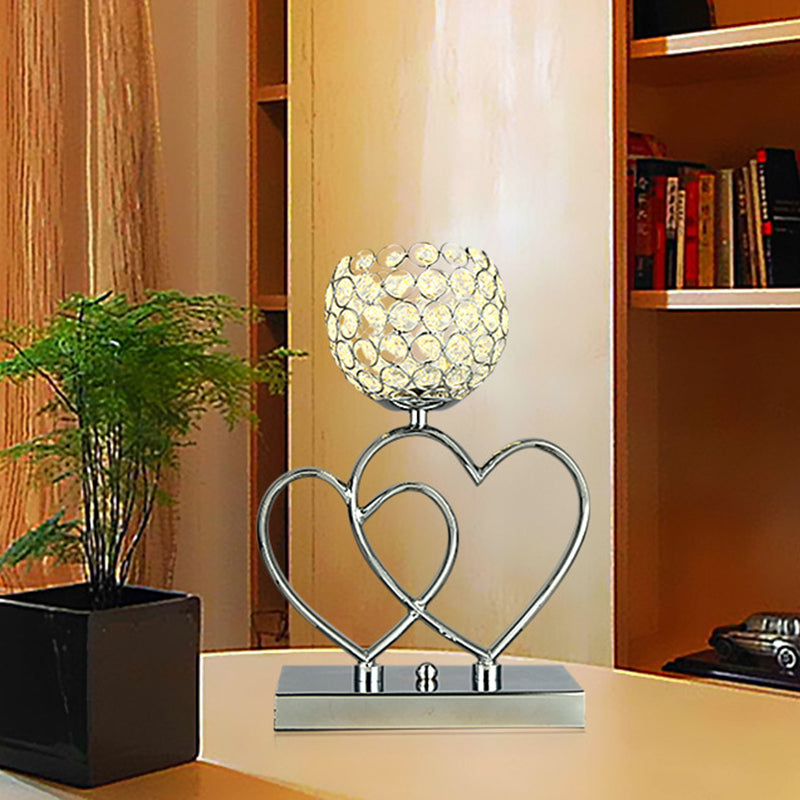 LumaLamp – Moderne LED bordlampe med hjertedesign til stilfuldt interiør