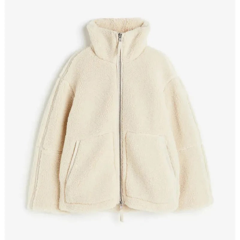 Tessa – Oversized jakke med lynlåslukning og lommer