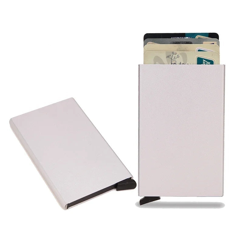 CardNest - Slank RFID kortholder med glidemekanisme og moderne design
