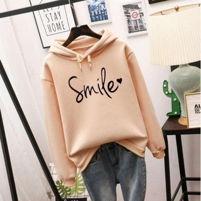 Angela – Legesyg oversized hættetrøje med Smile-grafik og afslappet pulloverdesign