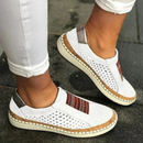 Natalie – Slip on sneakers med perforeret design og stribede detaljer