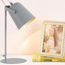 GlowShade – Skrivebordslampe med justerbar skærm for stilfuld og unik belysning