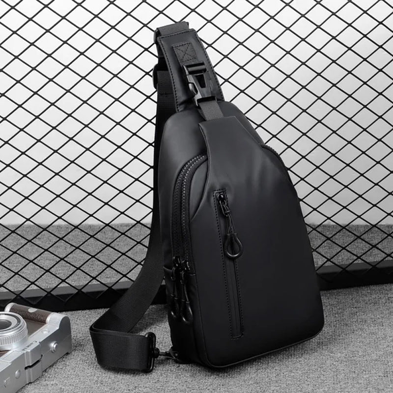 NovaCarry – Vandtæt crossbody taske med USB port og justerbar rem