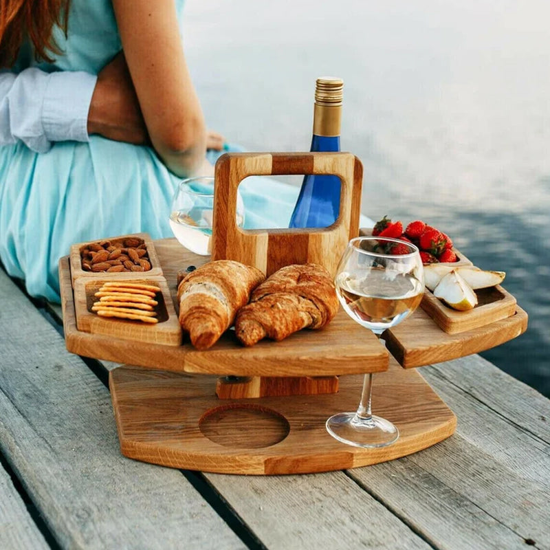 TrekTable - Bærbart vinbord med glas og snackrum