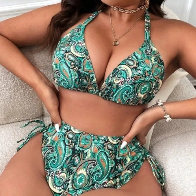 Natalia – Højtaljet bikinisæt med unikt print og justerbare stropper