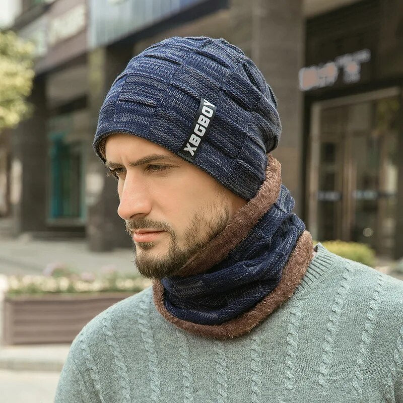 KnitField - Todelt sæt med matchende hue og rund hals tørklæde