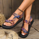 Brielle - Sporty sandaler med fleksible stropper og unikke print