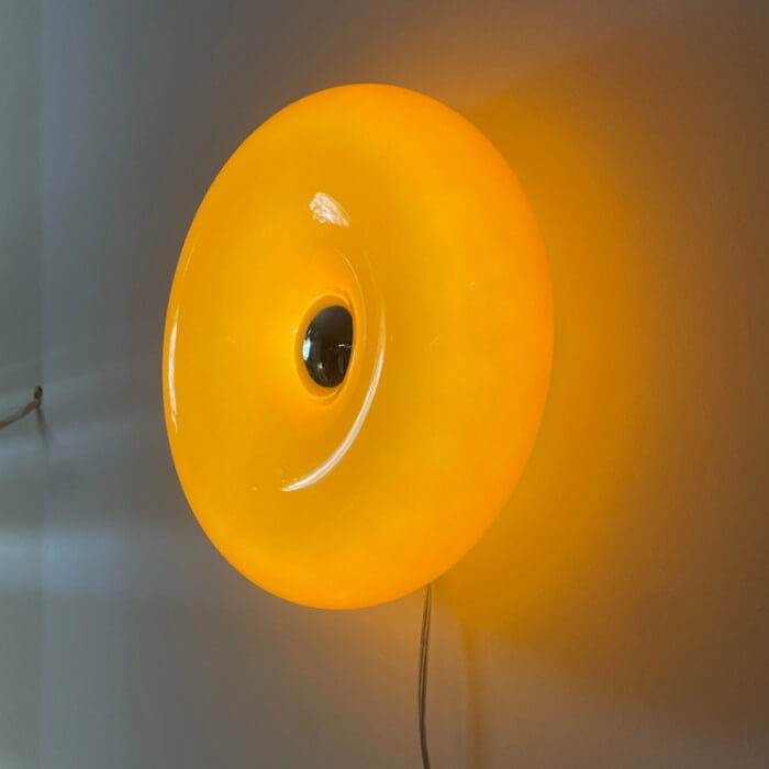 GlowRing – Donut væglampe og bordlampe med berøringsstyret lysstyrke