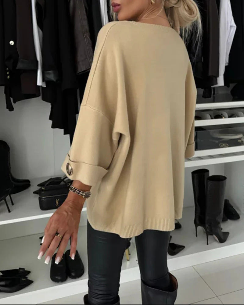 Lily - Oversized trøje med rund halsudskæring og dekorative knapper