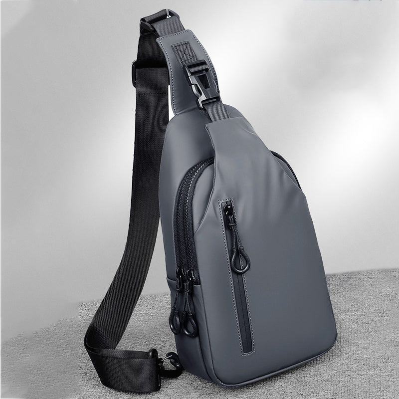NovaCarry – Vandtæt crossbody taske med USB port og justerbar rem