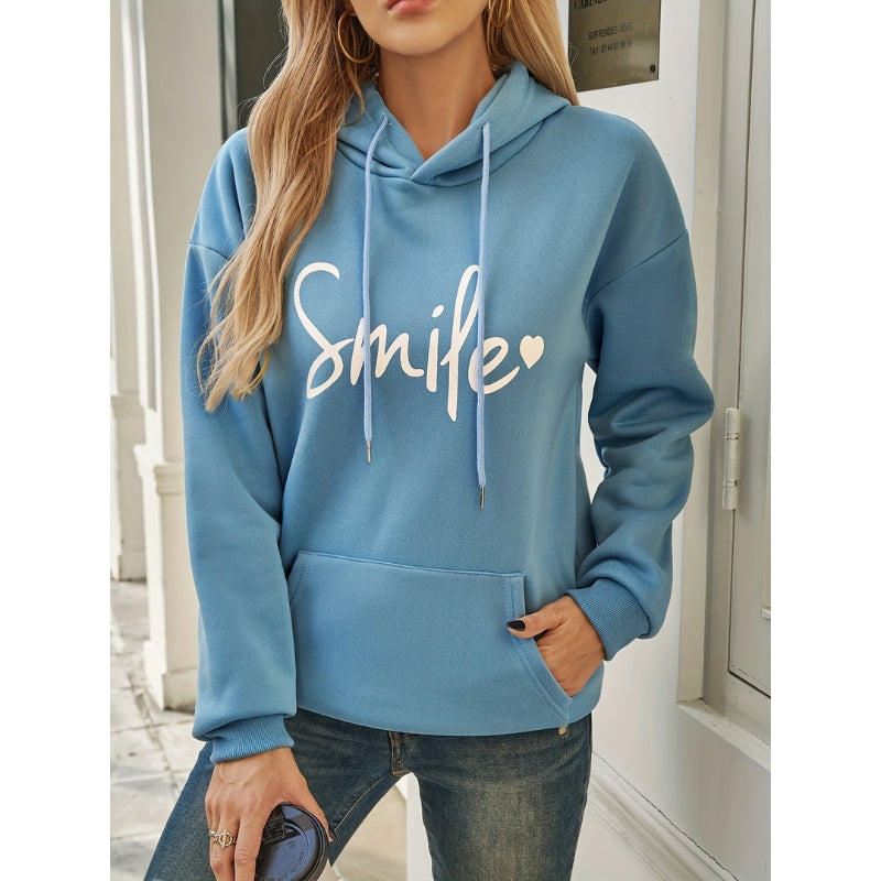 Angela – Legesyg oversized hættetrøje med Smile-grafik og afslappet pulloverdesign