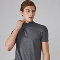 Theo - Kortærmet t shirt med høj hals og slim fit design