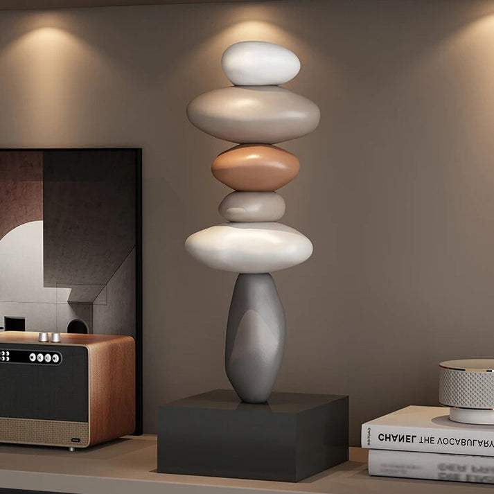 StoneBalance – Minimalistisk Stablet Stenskulptur til Rolig og Elegant Indretning