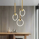 LumoLoop - Moderne loftslampe med ringformet LED og skulpturelt design
