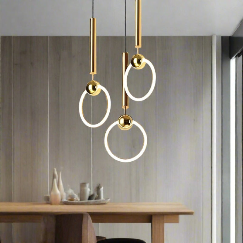 LumoLoop - Moderne loftslampe med ringformet LED og skulpturelt design