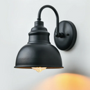 LumaGlow – Vandtæt udendørs væglampe med klassisk design