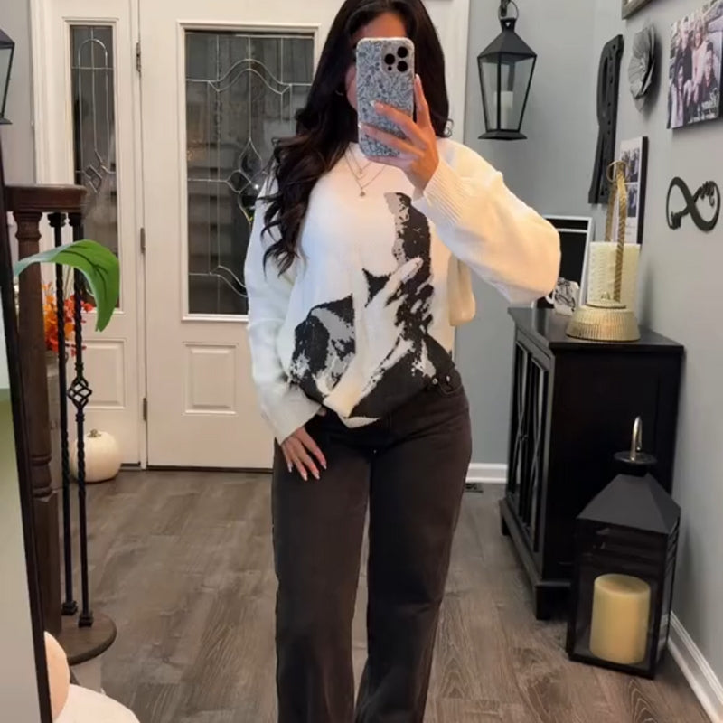 Anna – Langærmet sweater med rund halsudskæring og unikt print