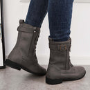 Liora – Klassiske kampstøvler med lynlås i siden og bæltedetaljer