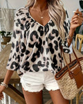 Annika – Langærmet bluse med leopardprint og V hals