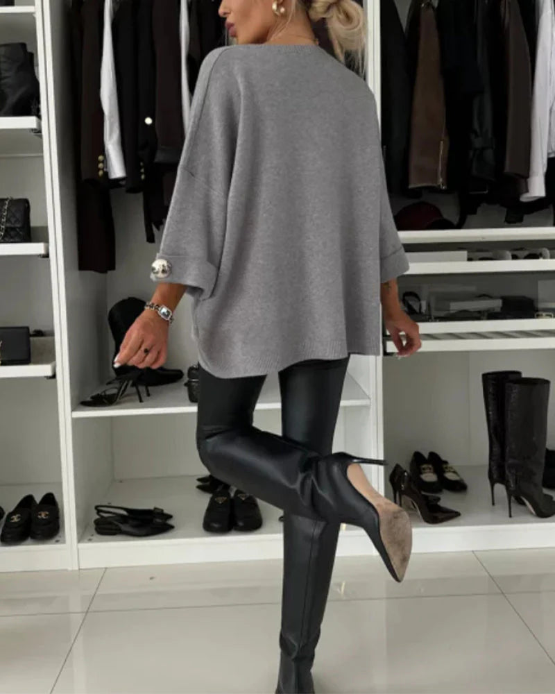 Lily - Oversized trøje med rund halsudskæring og dekorative knapper