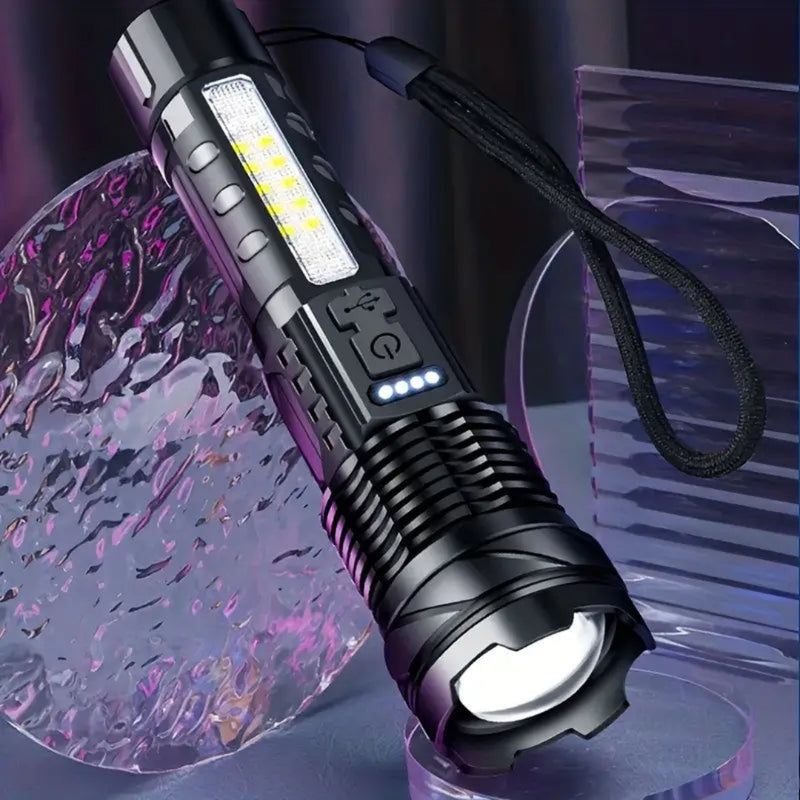 TacticalBeam – Kraftig genopladelig lommelygte med superlys LED og 7 lystilstande