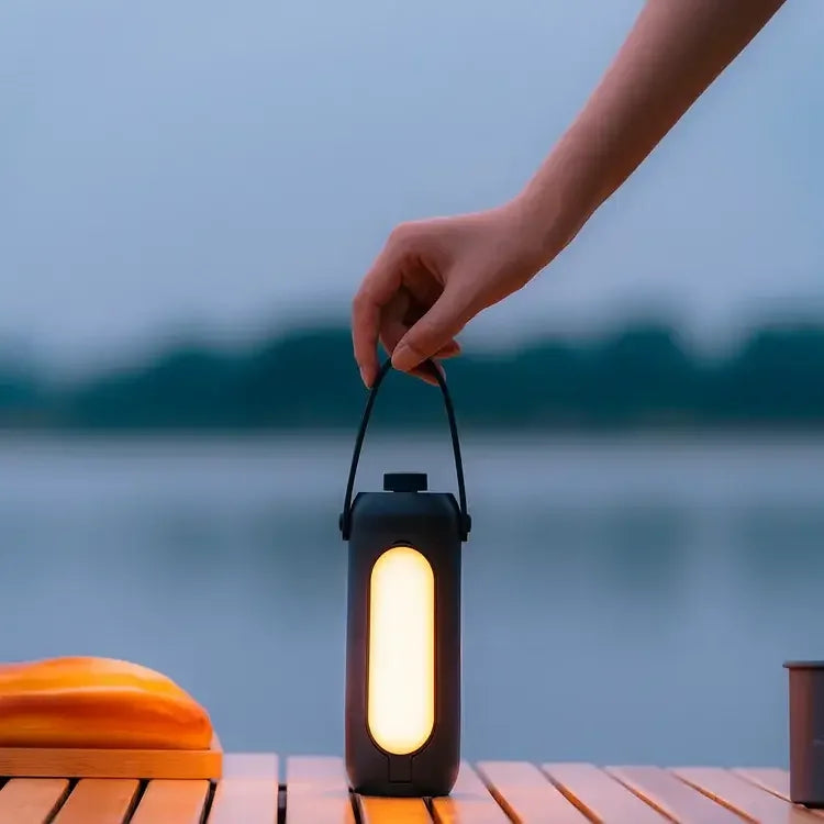 CampGlow - Bærbar genopladelig lanterne med SOS funktion og let design