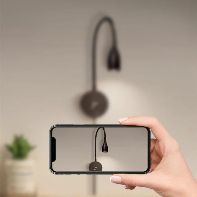 GlowForm – Trådløs væglampe med USB port og justerbart design