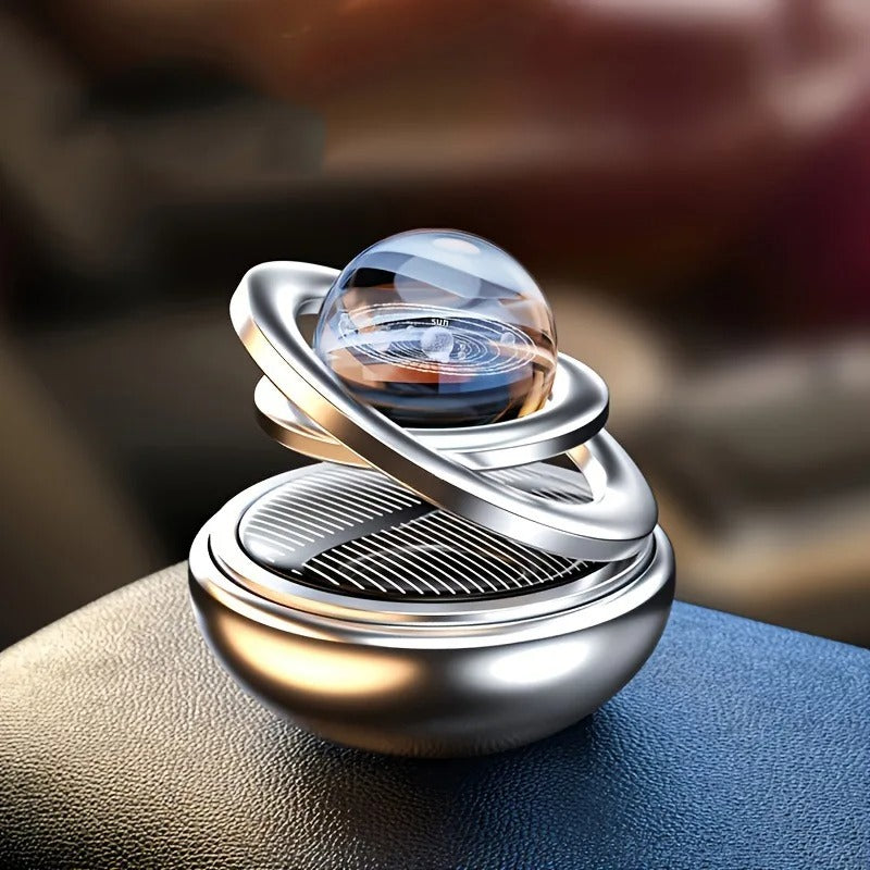 ScentOrbit – Billuftfrisker med 360° roterende kugle og solcelledrevet opladningssystem