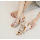 Laura – Kilesandaler med elastiske stropper og åben tå design