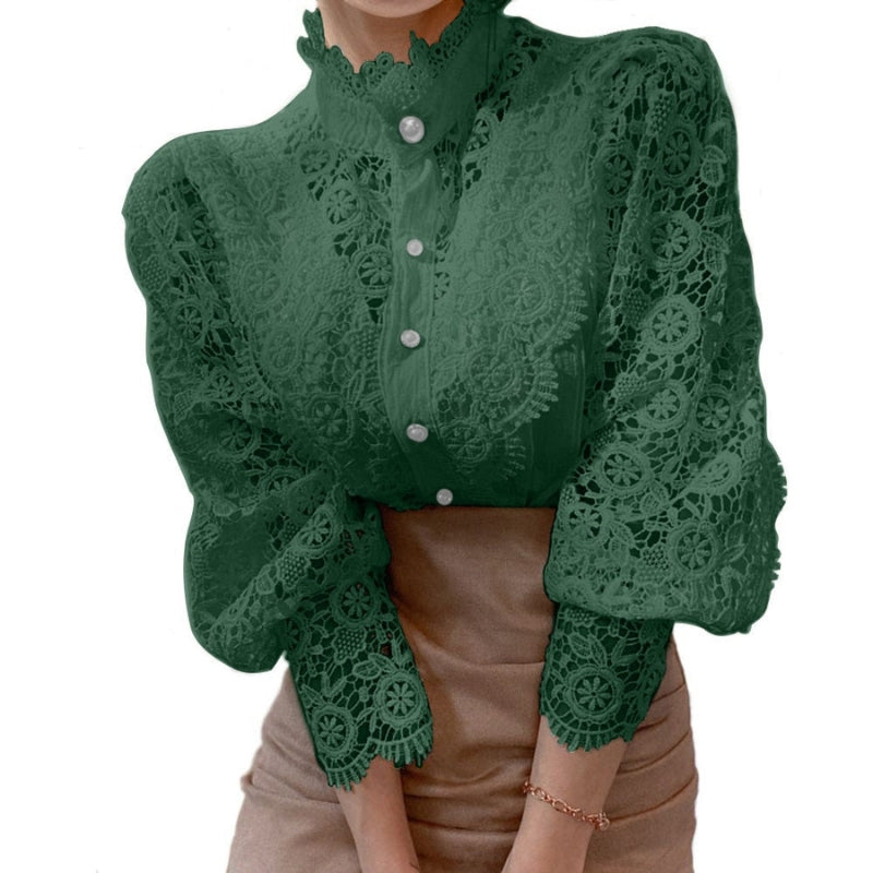 Clara – Chic bluse med lange ærmer og knap foran