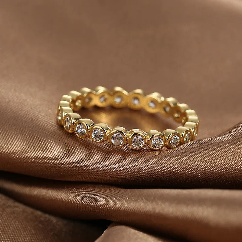 Annie – Boble ring med klynget glans og afrundet silhuet