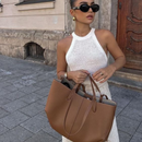 Serena - Afslappet Mulepose med Skulderrem med Sikker Lukning