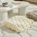 KnotEase - Stilfuld pude med et flettet knudedesign for ultimativ komfort