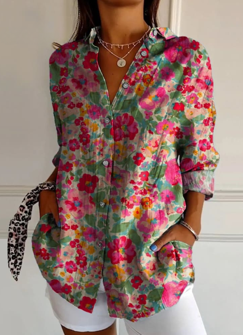 Lillian - Moderne bluse med lange ærmer og blomsterprint