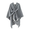 Janice – Hyggelig sjal poncho med wrap design og flatterende silhuet