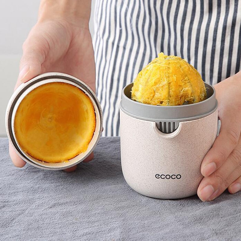 NovaJuice – Manuel juicer med nemt greb og stabil base