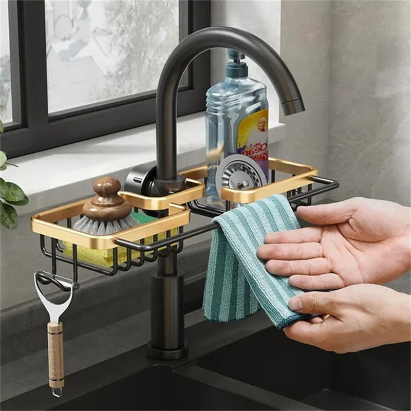 CleanRack – Sink organizer vandhanehylde med hængekurvefunktion