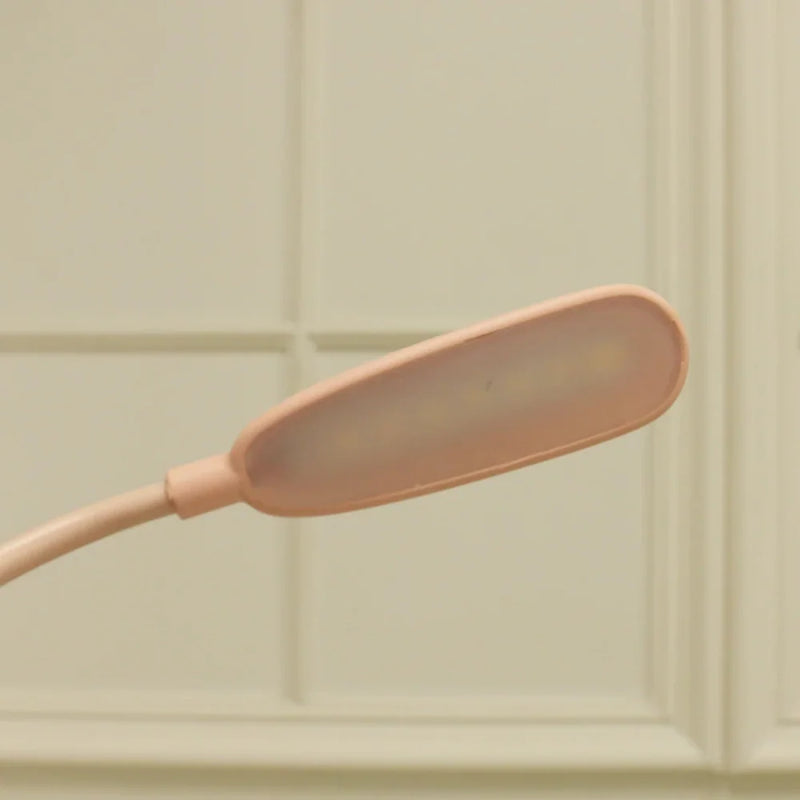 GlowPal – Justerbar bordlampe med USB port og øjenbeskyttelsesfunktion