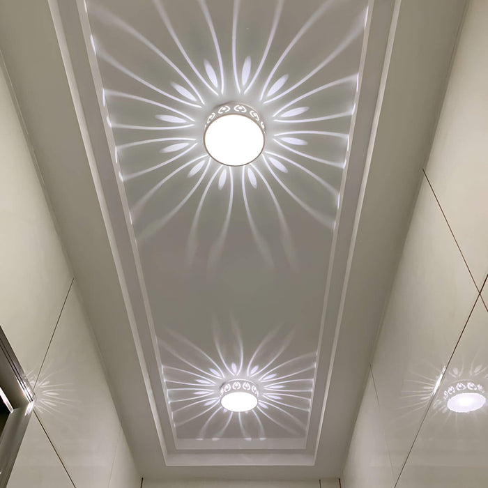 LumaGlow – LED loftlampe med blød lysprojektion og elegante mønstre