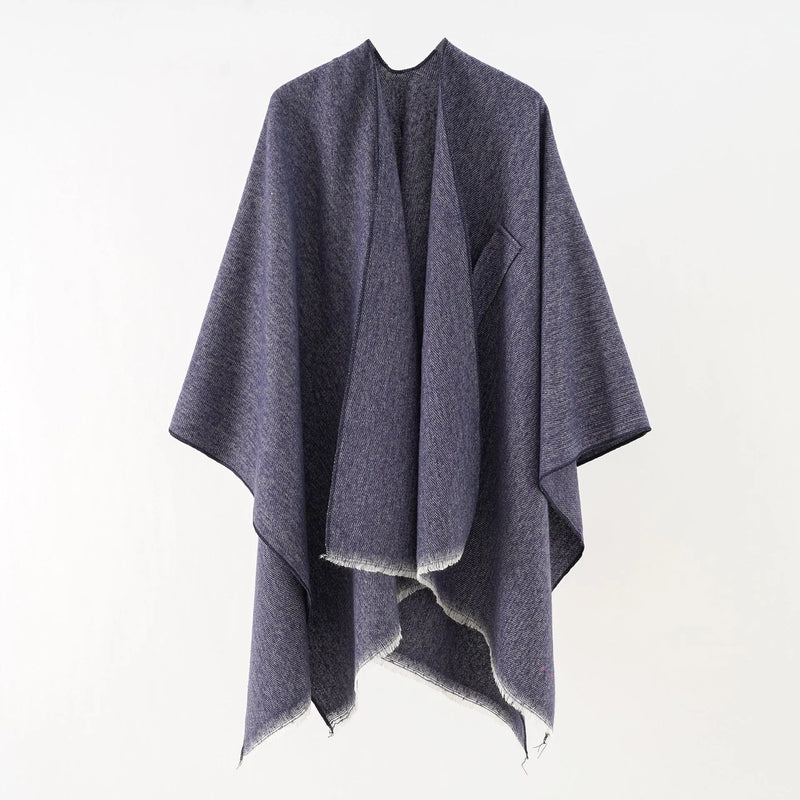 Janice – Hyggelig sjal poncho med wrap design og flatterende silhuet