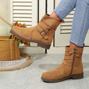 Reina – Ankelstøvler med spændedetaljer og lav blokhæl