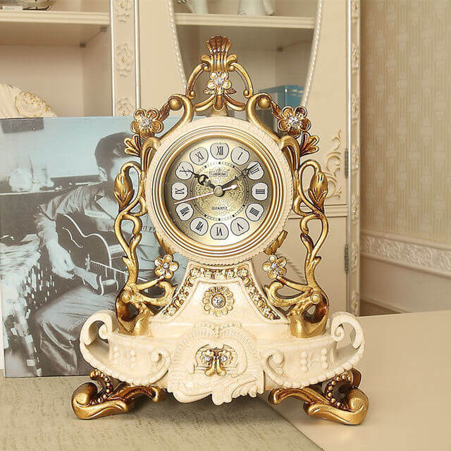 RoyalMoment – Ornamental Rococo stil Kalender og Vægur