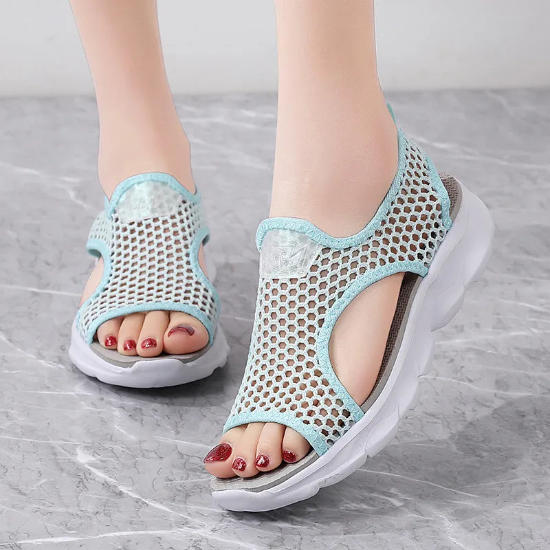 Amanda - Åben tå sandaler med sikker ankelrem og åndbart design