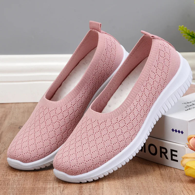 Ariana - Fleksible sneakers med skakternet mønster og letvægts