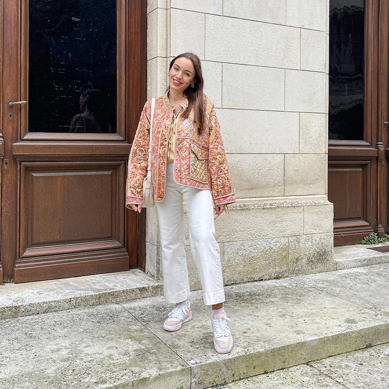 Luna – Oversized jakke med blomsterprint med lange ærmer og store frontlommer