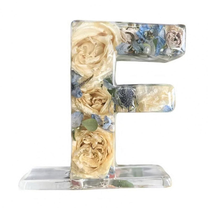 GlowPetal – Personlig Bogstavlampe Med Smukt Blomsterdesign