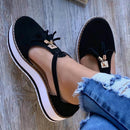 Mira - Lette sandaler med en støttende pasform og kvastdetalje